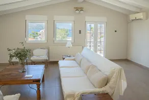 Comfortable Villa - 2min from the Beach - Image 2