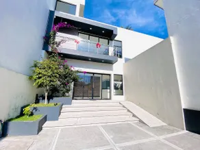New and comfortable apartment in an excellent location - Image 4