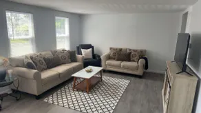 Pet-Friendly, Cozy, Fully Remodeled Home - Image 2