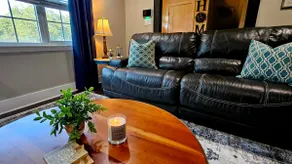 Chic Designer Getaway; Private Cul-de-Sac;VetOwned - Image 5