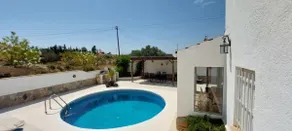 6-person villa with private spa and pool - Image 2