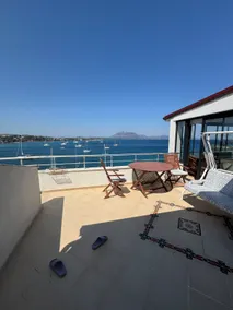 A peaceful home in the heart of the harbor - Image 2