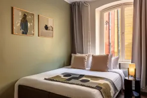 Cozy Room: Your Snug Spot in Historic Gamla Stan - Image 2
