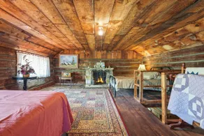 Secluded 140 yr old Cabin Near Tail of the Dragon - Image 4