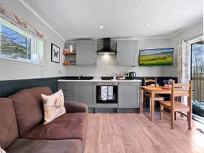 Robins Nest Lodge - Image 3