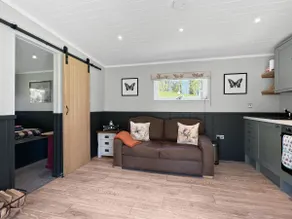 Robins Nest Lodge - Image 5