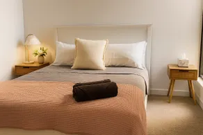 4-bedroom townhouse(Parties not permitted) - Image 4