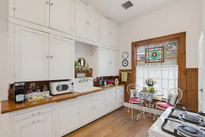 The Webb House (Downtown & Historical, sleeps 6) - Image 3