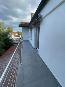 Modern duplex with large balcony - Image 4