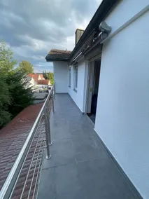 Modern duplex with large balcony - Image 3