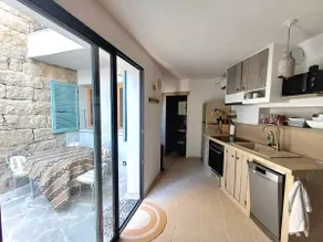 Village center, ground floor apartment - Image 2