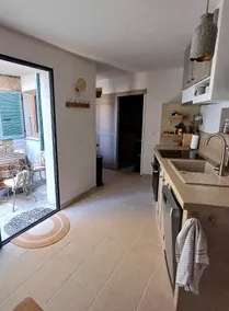 Village center, ground floor apartment - Image 4
