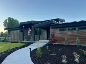 Modern Huntsville Home 6 bedrooms, 12 beds - Image 2