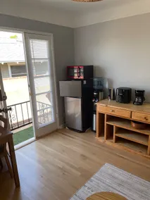Entire private suite 1 bedroon and living room - Image 3