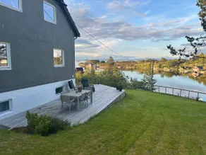 House near the lake with great views - Image 3