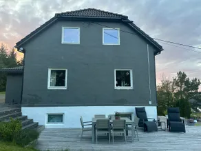 House near the lake with great views - Image 5