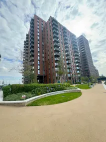 Cozy 2 Bed Flat, Wembley Stadium - Image 4