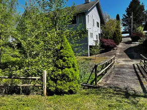 Tranquility in town - Image 2