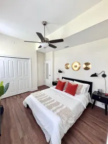 The Harmony Suite, Near UF/Dtown | Upscale - Image 3