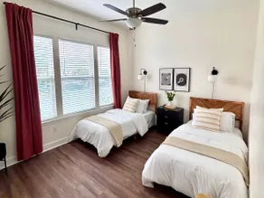 The Harmony Suite, Near UF/Dtown | Upscale - Image 4