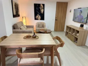 Apartment in main park overlooking the dam. - Image 3