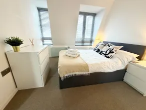 Central Eastbourne Flat- Parking & Walk to Station - Image 3