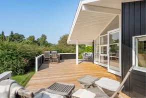 Cozy Summer House with a View nearby the Beach - Image 2