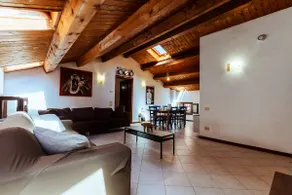 Elegant Attic – Rovigo Center – 6 people - Image 3