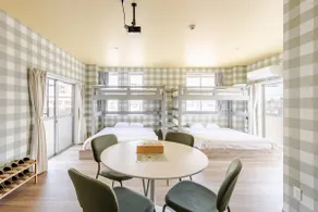 2 stops to Hakata Station | 5-minute walk to Hakozaki Station | 100-inch screen for viewing videos | Maximum 6 people, spacious 40 m² - Image 2