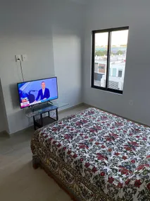 Olive Reef Downtown Condo - Image 4