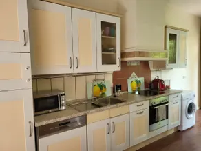Loving apartment - plenty of space - Image 4