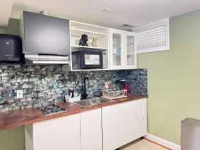 Private suite in Beltsville - Image 2