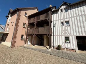 appartement en centre ville de Honfleur avec place de parking - Image 3