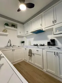 Modern Airport Front Apartment #1 - Image 5