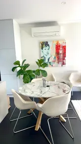 Spacious 3BR Townhouse near Beach & City | Parking - Image 3