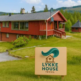 Lykke House Hot Tub, Grill Hut Northern Lights - Image 2
