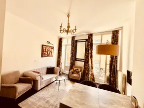 *Napoleon* New 2-bedroom air-conditioned apartment on Rue Thiers! - Image 4