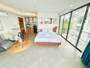 Honeymoon Sweet | River View • Bathtub • Balcony - Image 3