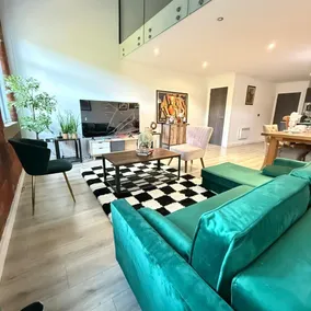 City stays, Play Pool,Wi-Fi,Parking,3 double beds - Image 2