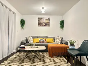 Spacious & Comfy| 5 min to City - Garden - Parking - Image 2