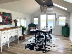 Ocean views, waterfront cottage on Rainbow Haven - Image 4