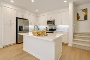 Your Stylish Eastvale Retreat for Family &Chill - Image 5
