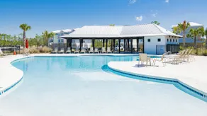 Close to Wharf, Beach, Bunk Room, Pool, Sleeps 10 - Image 4