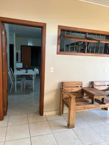 2 Bedroom Apartment, Private Bathroom Large and airy - Image 2