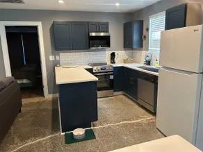 Pet Friendly | Cozy Cottage in Bull City - Image 4