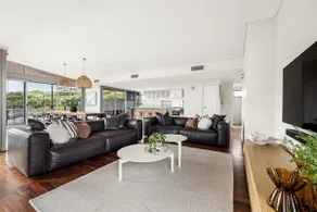Seabreeze Escape, Coastal Stay - Image 5