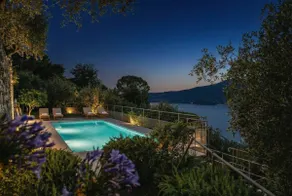 Villa with Pool - Unique Sea View - Free Parking - Image 4
