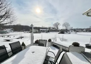 Winter Oasis on the Lake! - Image 2