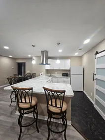 Affordable Convenient Stay at Lake City - Image 3