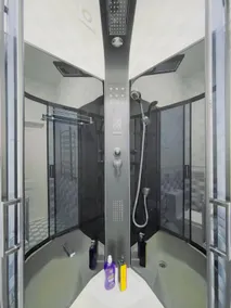- Daniels Suite - City Center - Spacious - Image 5